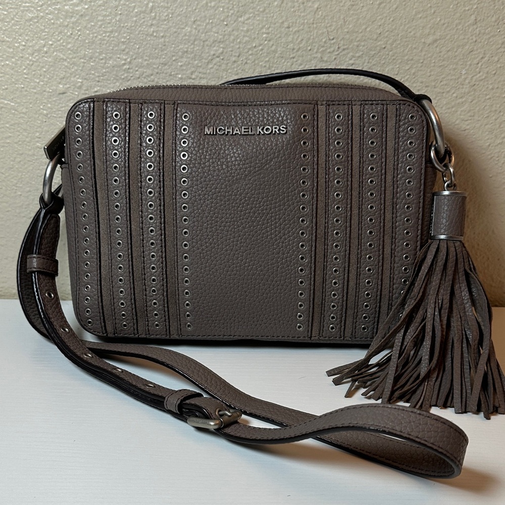 Michael Kors Brooklyn cinder gray Crossbody Bag with Tassel - Picture 4 of 13